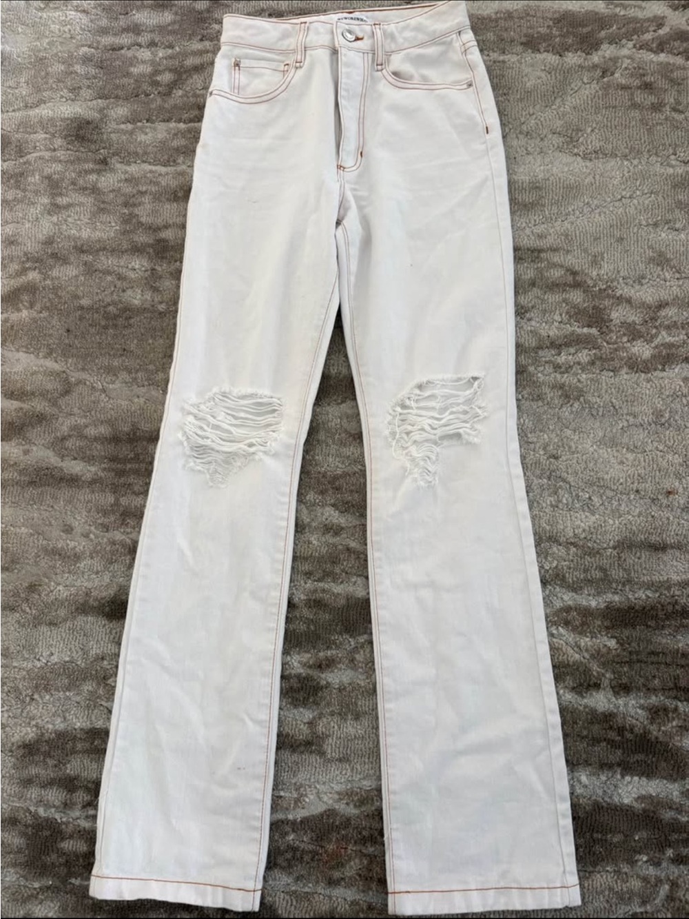 WeWoreWhat White Jeans with Contrast Stitching 25 new or like new designer
